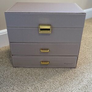 Champagne/Tan Jewelry Organizer with Gold Accents